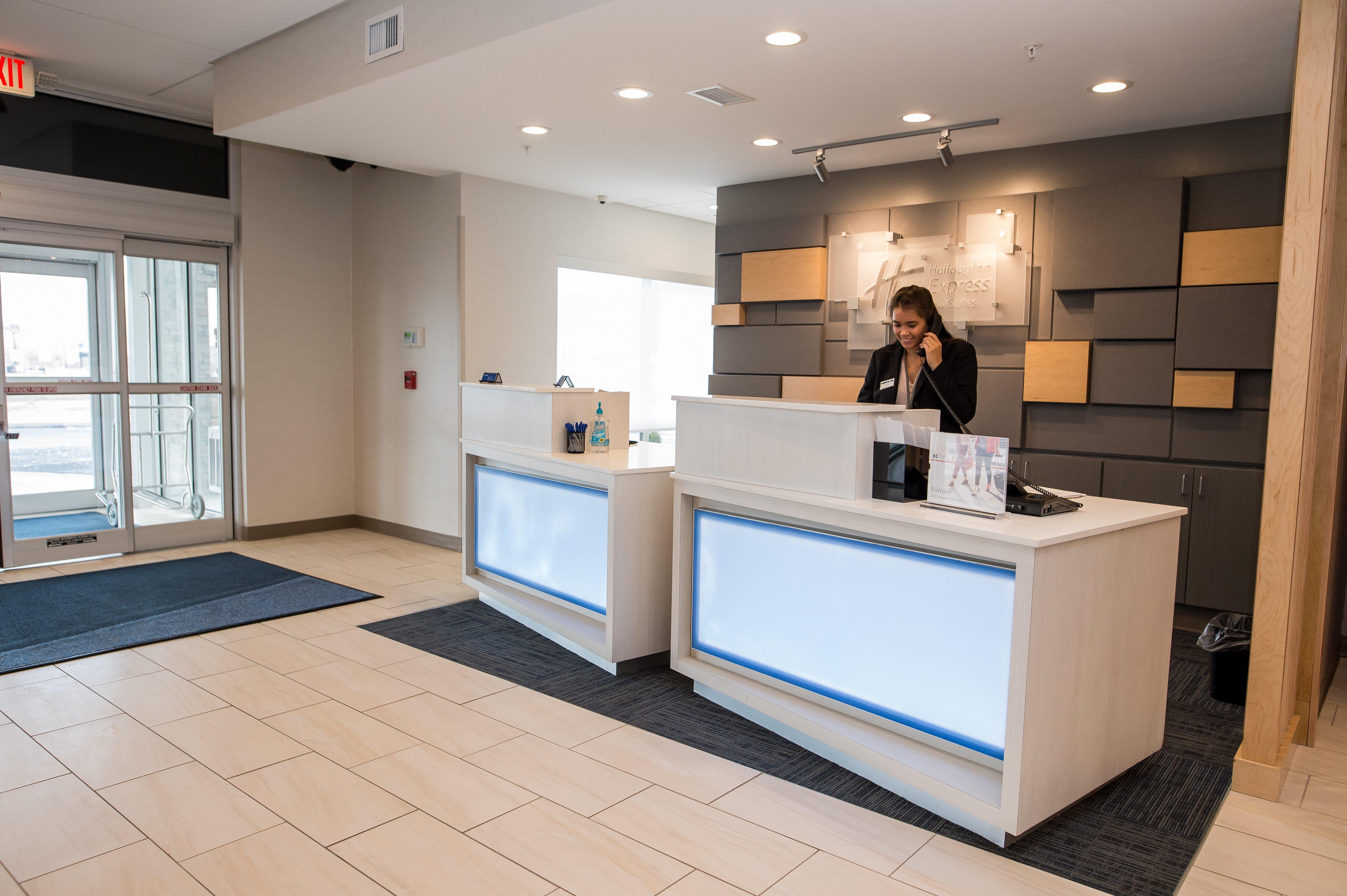 Holiday Inn Express & Suites - Marietta By Ihg Eksteriør bilde