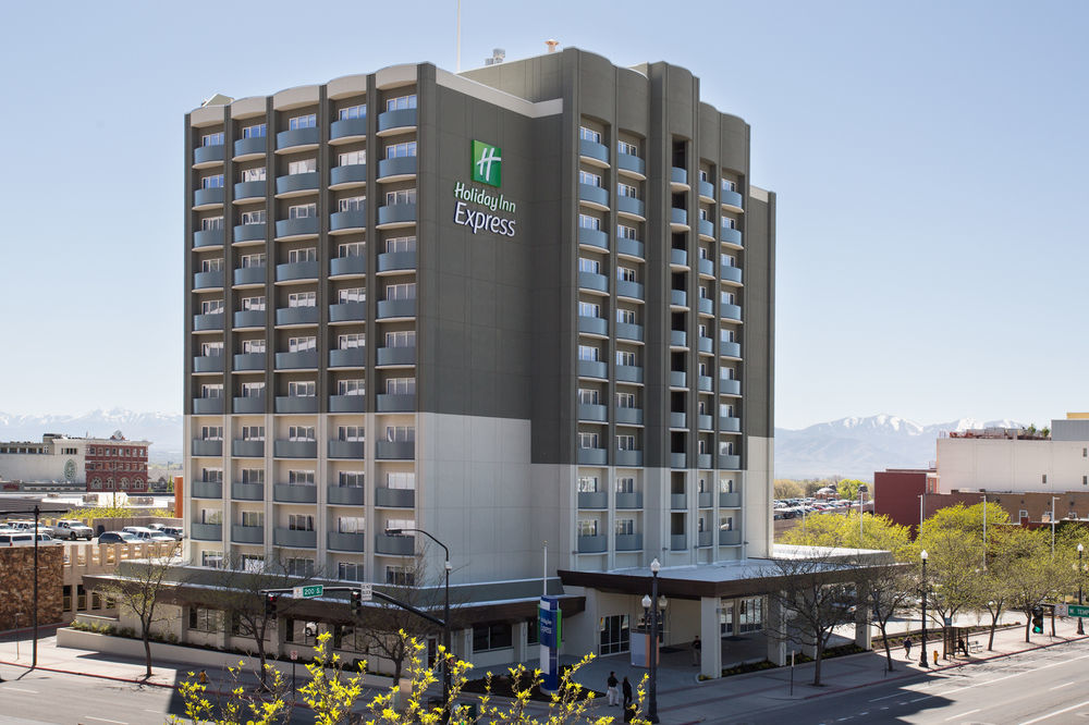 Holiday Inn Express & Suites - Marietta By Ihg Eksteriør bilde